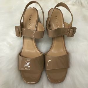 Talbots butternut patent chunky heel